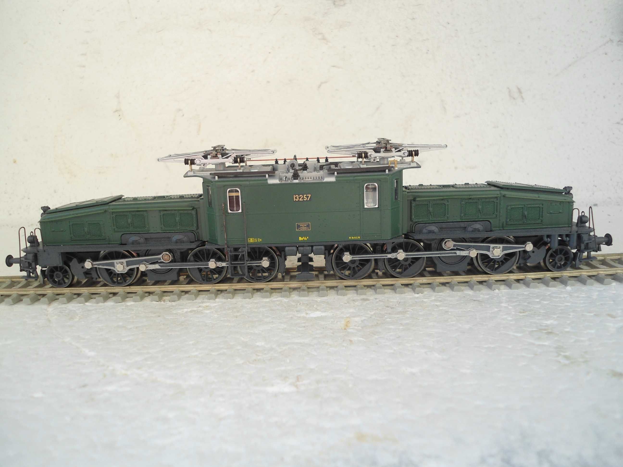 1:87 ROCO  Locomotiva SBB Ce 6/8 II "Crocodile" Digital