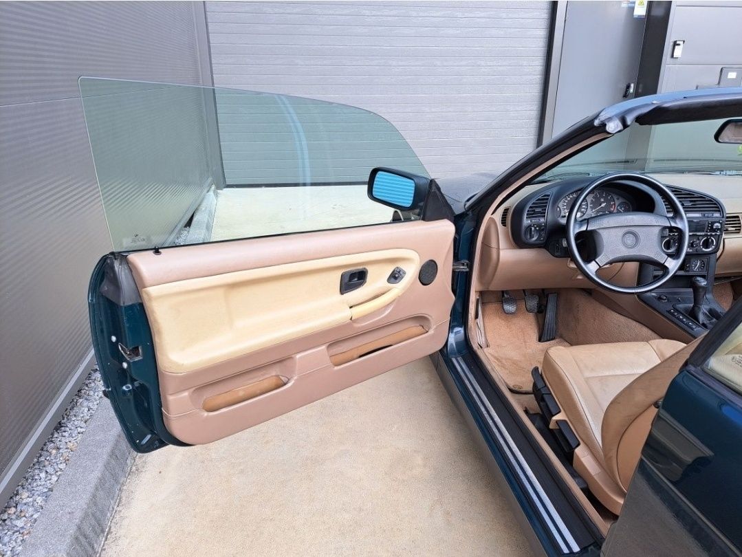 BMW 320i Cabrio E36