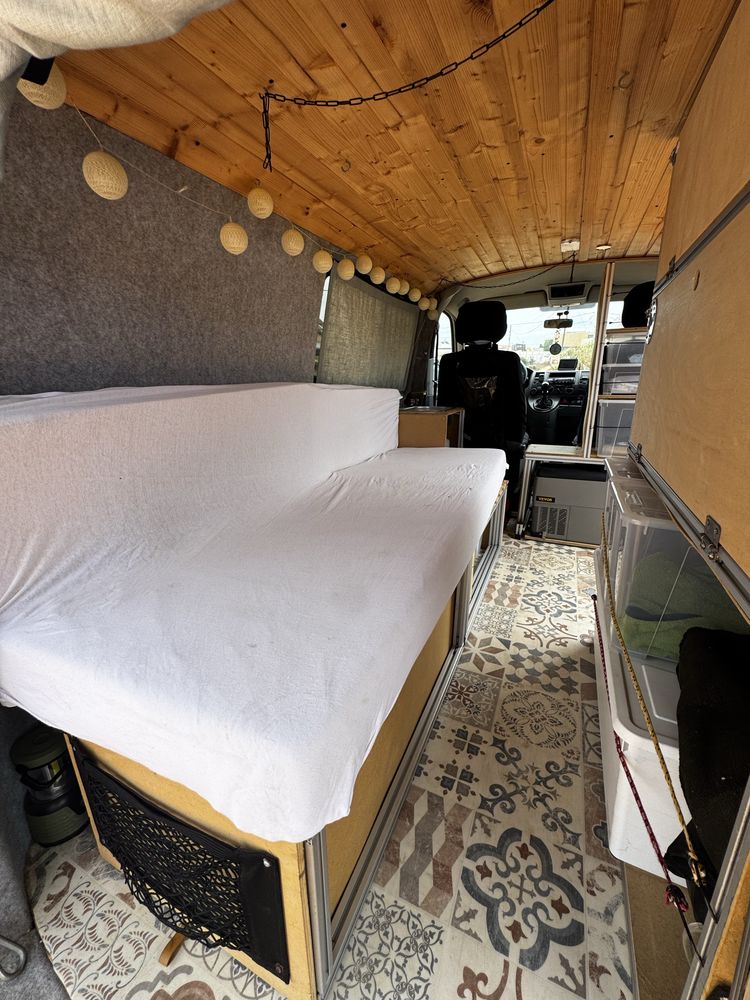 VW T5 Transporter convertido em Camper