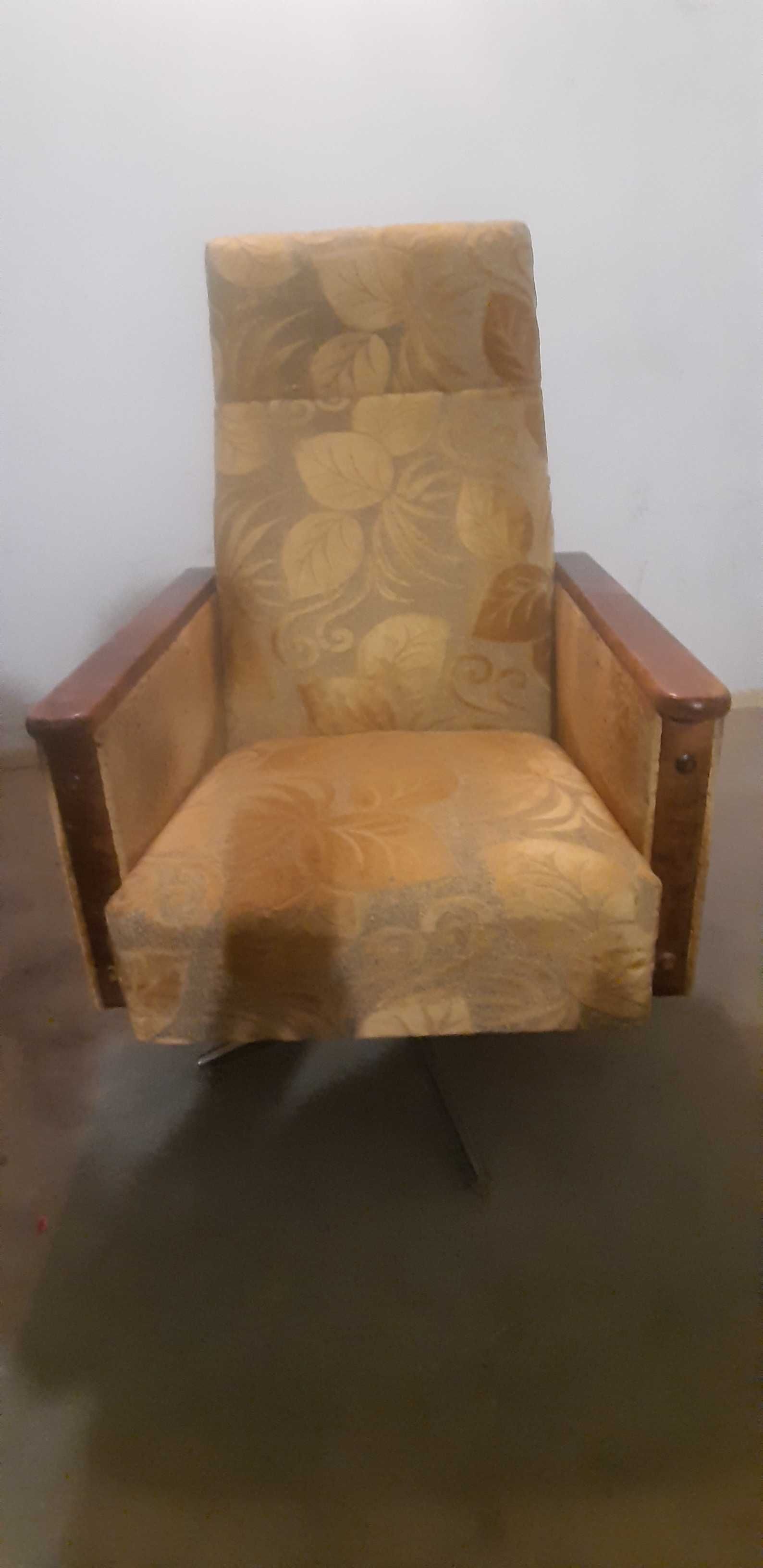 Fotele obrotowe, kręcone, z 1979 r. PRL ( 130 zł/szt ), bdb stan