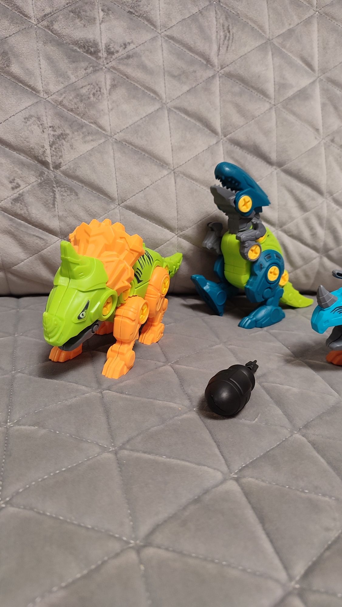 Dinozaury do skręcenia -3 sztuki