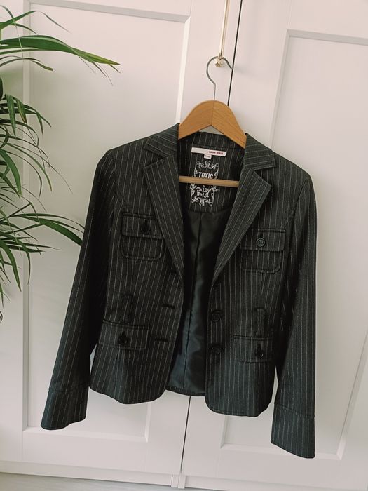 Marynarka w rozmiarze XS