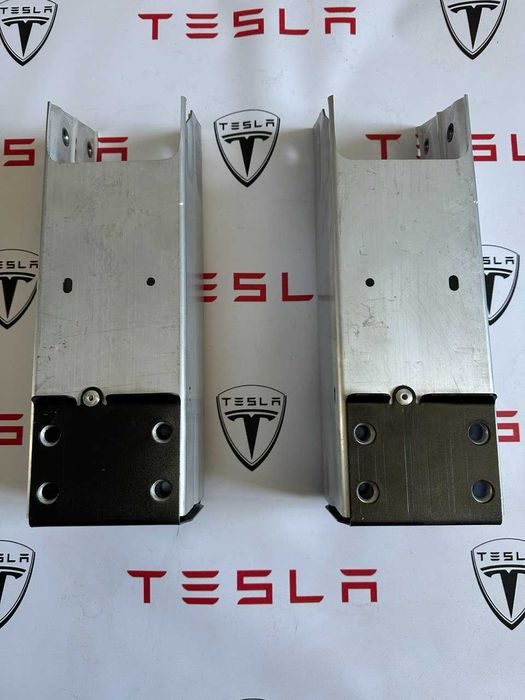 Подовжувач лонжерона верхній LH/RH, Tesla model 3/Y