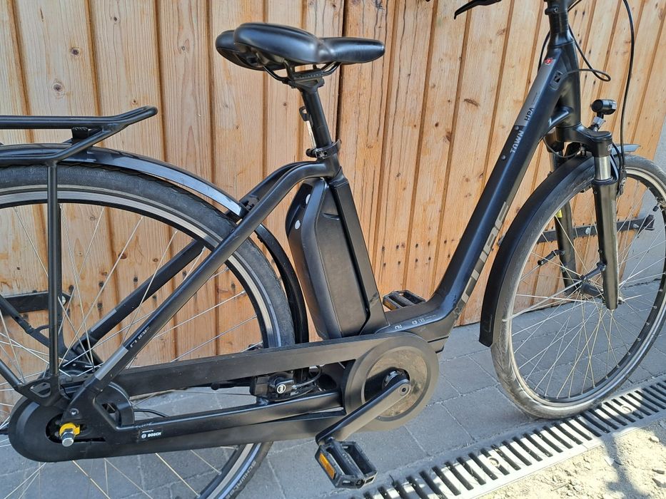 500Wh Rower Elektryczny CUBE TOWN HPA Bosch Active Line Plus miejski M