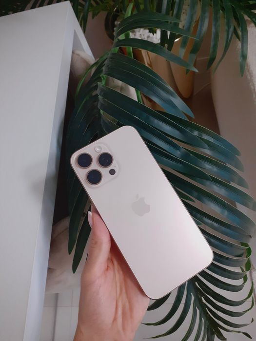 Iphone 16 pro max Desert 256 GB