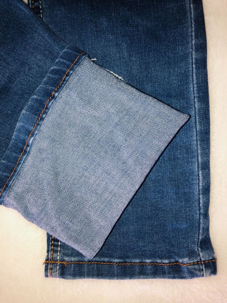 Spodnie jeans dla chłopca (R 134 cm)