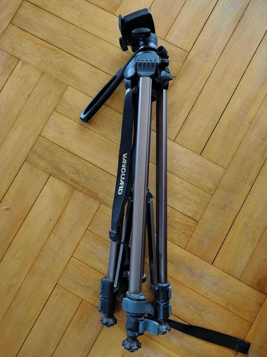 statyw fotograficzny - od. 155 cm wys. po rozłożeniu, 63 cm złożony