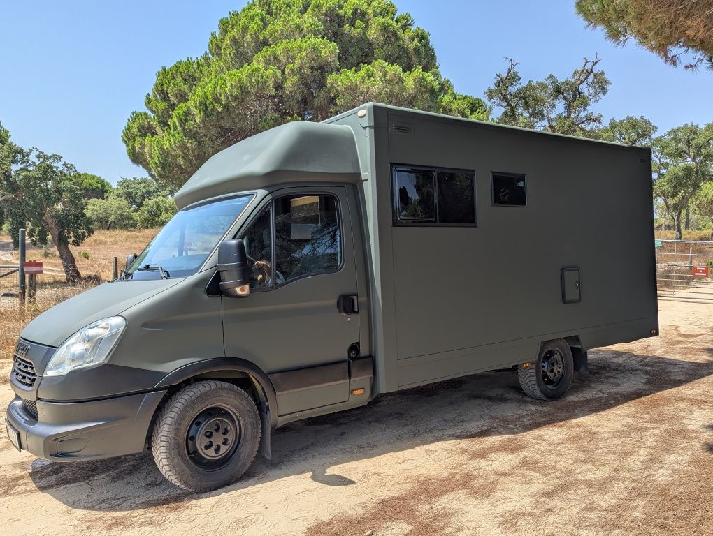 Autocaravana Premium – Totalmente Autônoma.