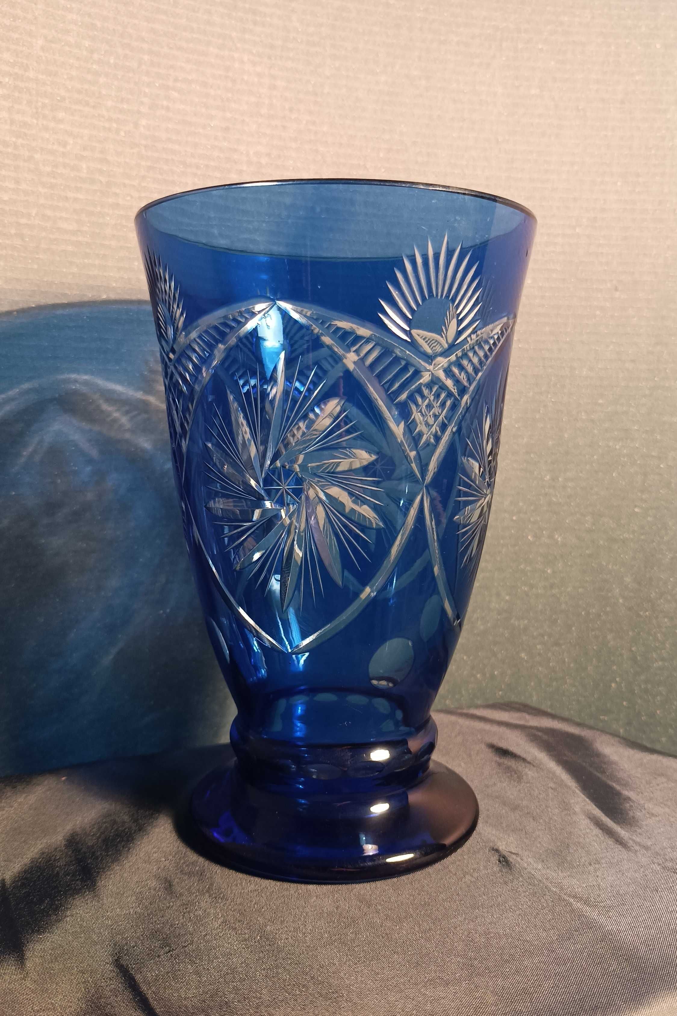 Ręcznie zdobiony wazon - Huta Szkła Batorów Sudety