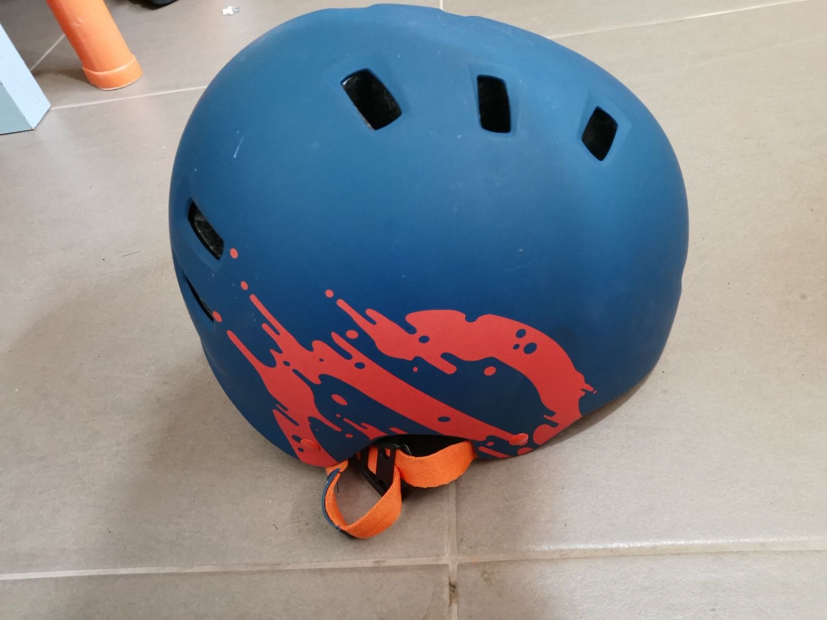 Capacete patins/skate criança