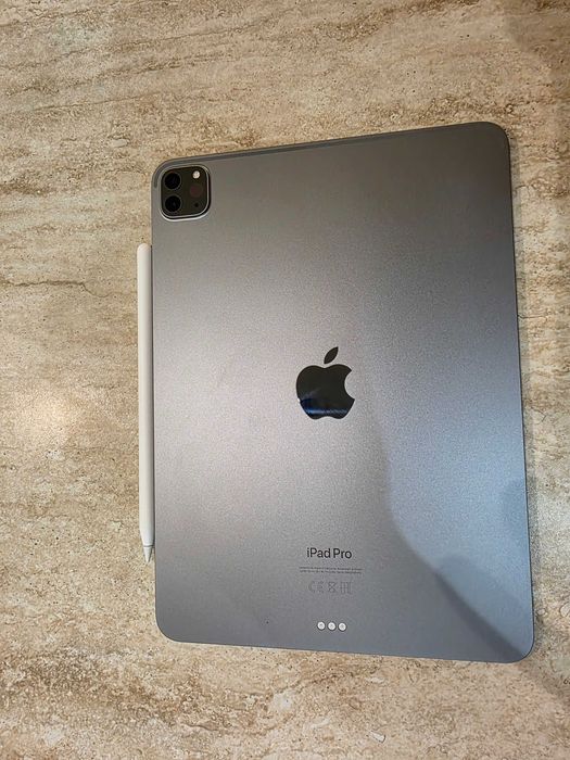 IPad Pro 11" M2 4.gen 256GB Wi-Fi + Magic Keyboard + Pencil 2