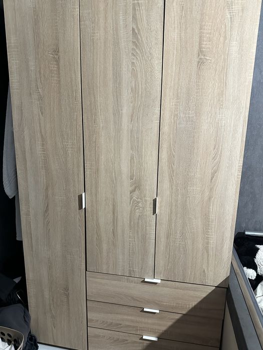 Шафа Висота 2 метри Ширина 116,5 Глибина 52