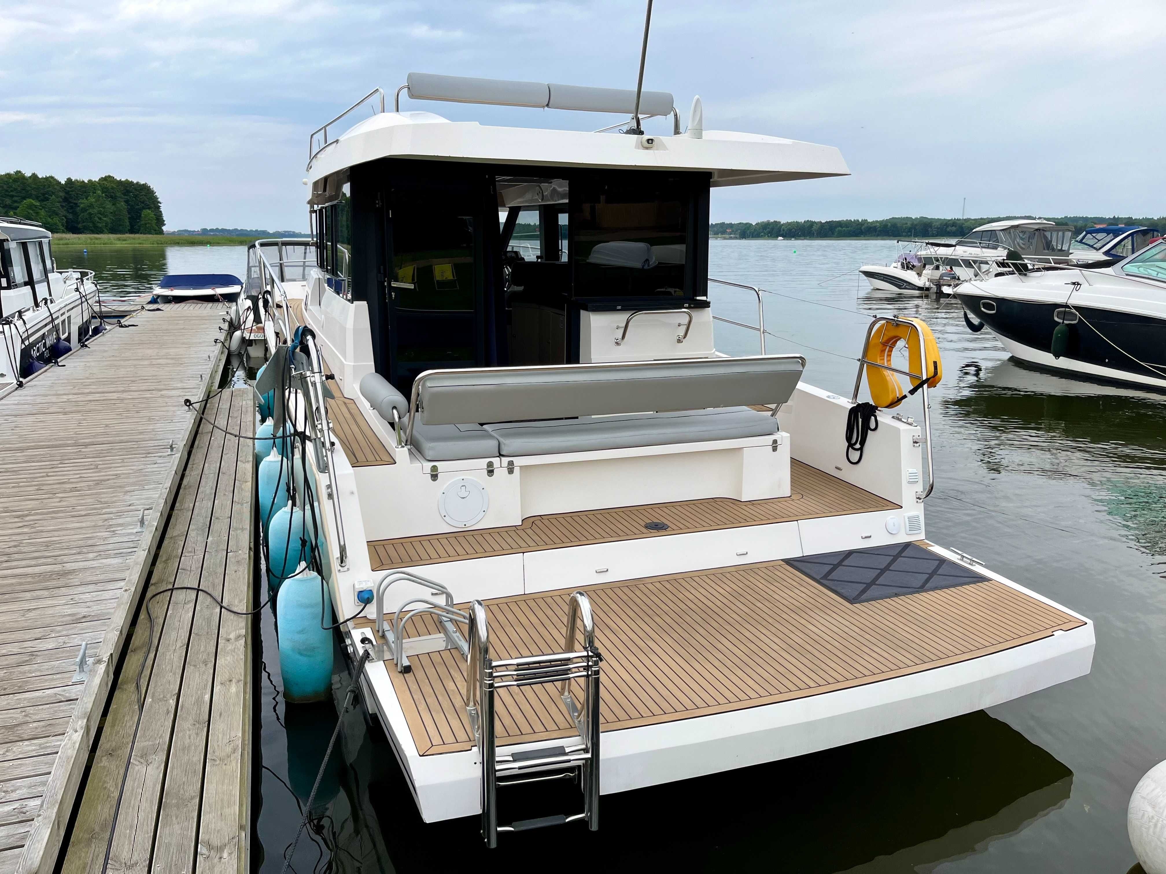 Jacht motorowy Northman 1200