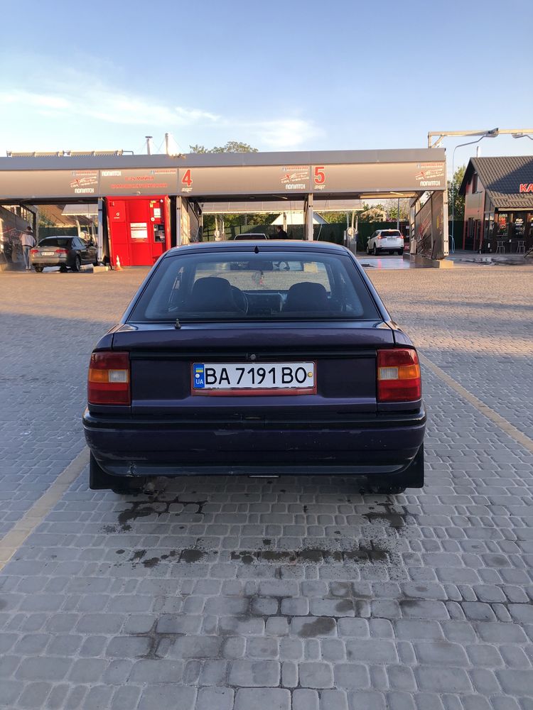 Opel Vectra A 1.8