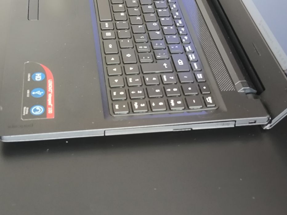 Portátil Lenovo i3 Ideapad 100-15ibd, 1h:30 autonomia,excelente estado