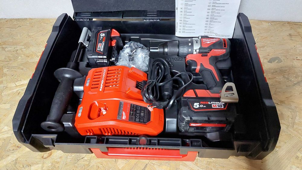 Zestaw Wiertarko-wkrętarka udarowa Milwaukee M18 BLPD2