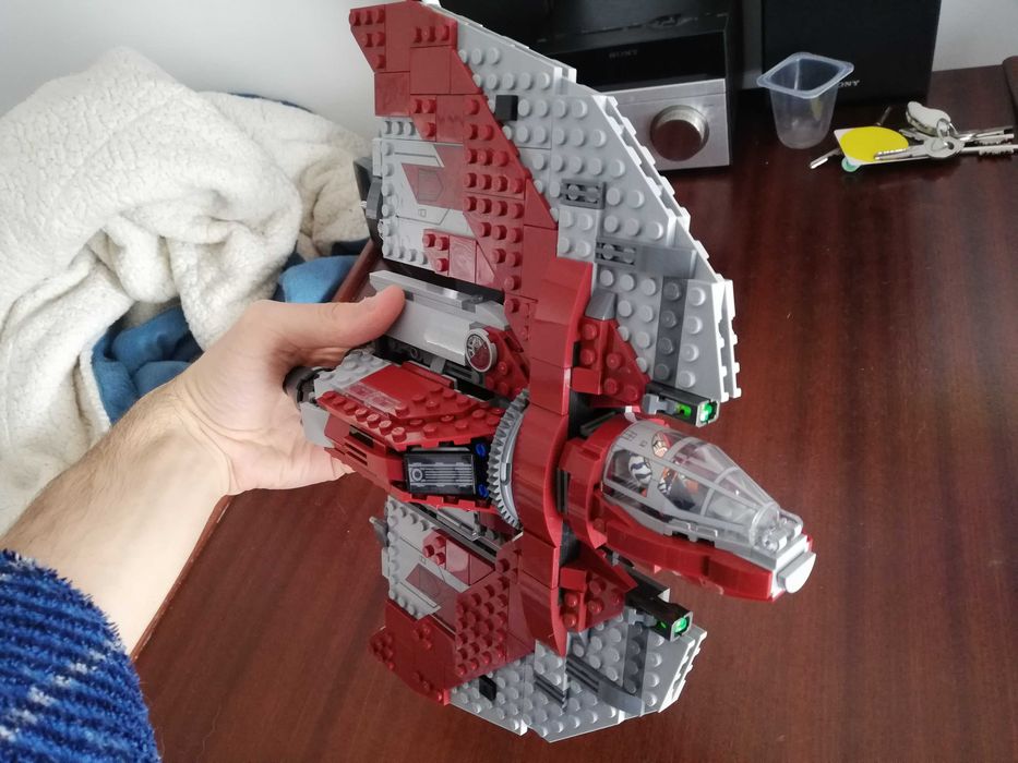Lego 75362 Ahsoka Tano's T-6 Jedi Shuttle