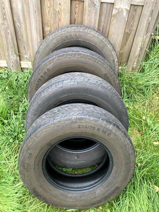 Opony letnie Continental 225/75 r16C vancontact ( 2020 r )