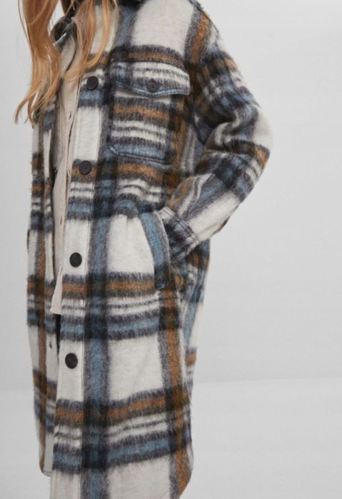 Bershka Płaszcz Krata BRĄZOWY BEŻOWY NIEBIESKI z domieszką wełny