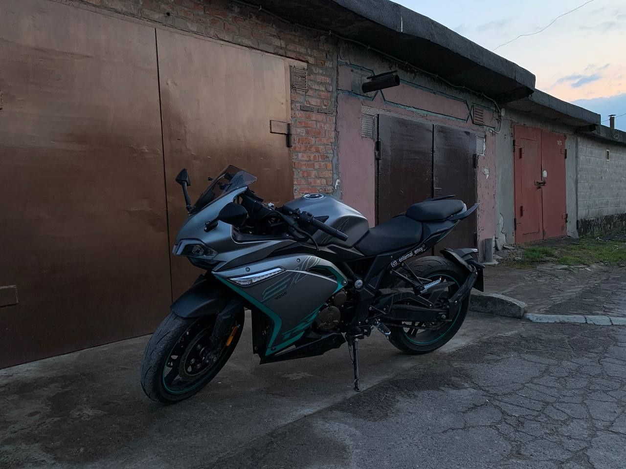 Продам VOGE 300RR