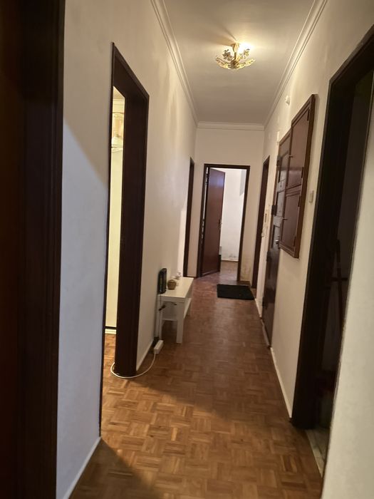 Quarto para arrendar