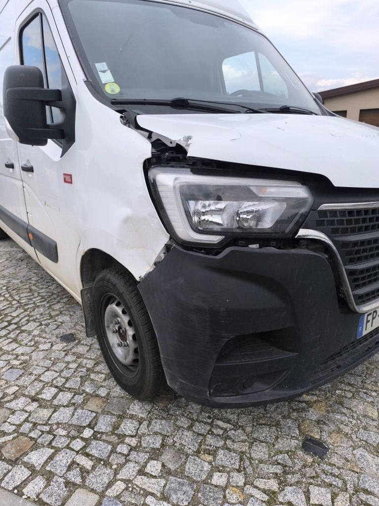 Renault master L3H3 2,3 136km uszkodzony