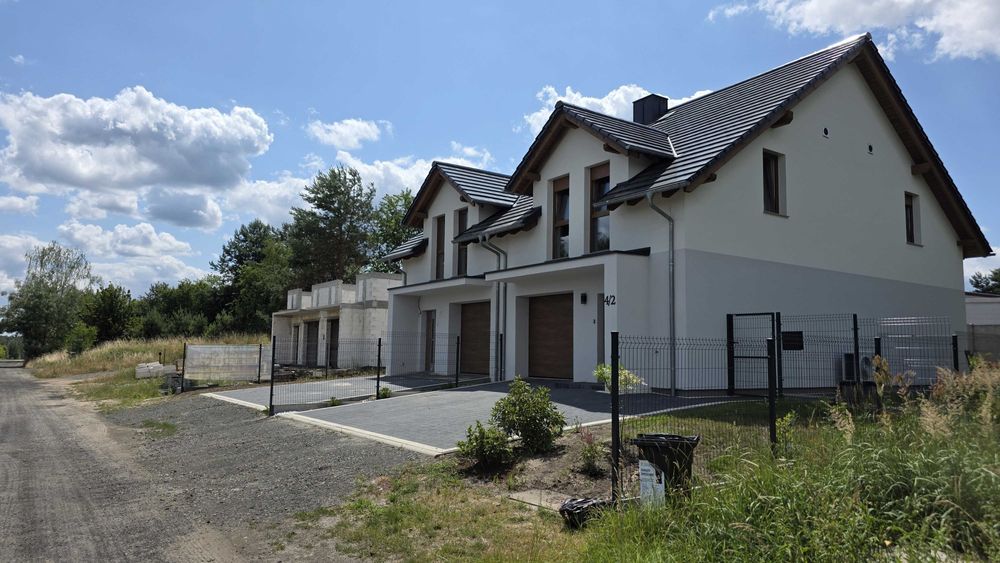 Jędrzychów. Nowy bliźniak. Blisko CENTRUM.