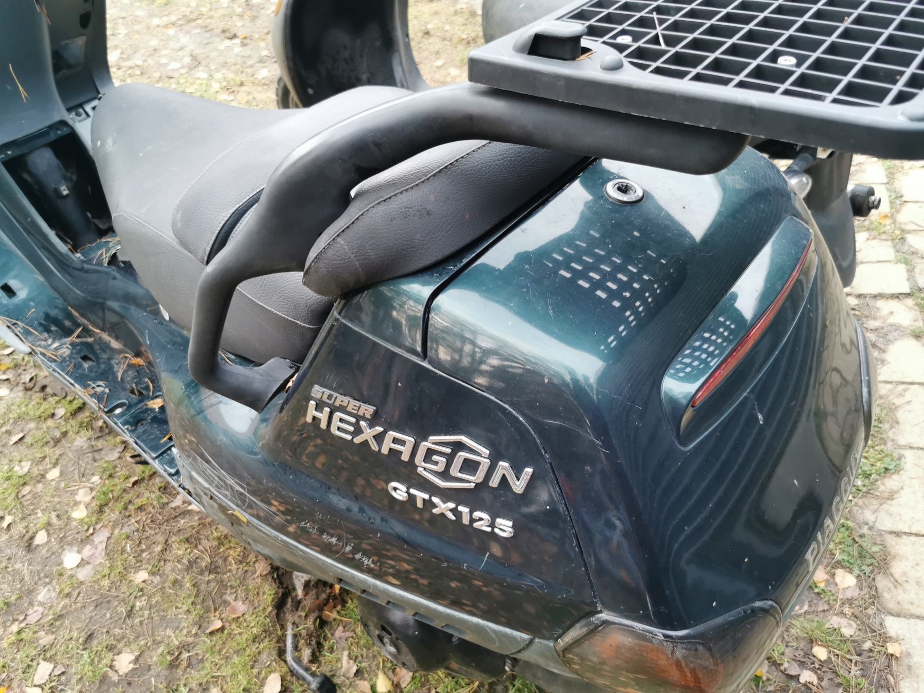 Piaggio hexagon 125 Yamaha 50 mbk Uszkodzone