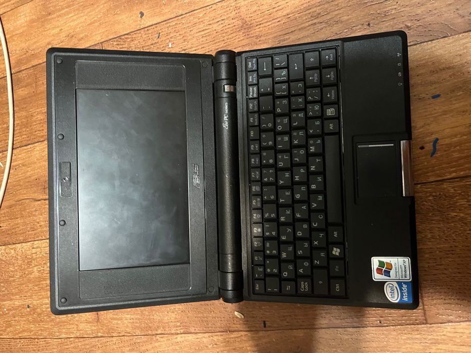 Asus Eee PC 4G — компактний нетбук
