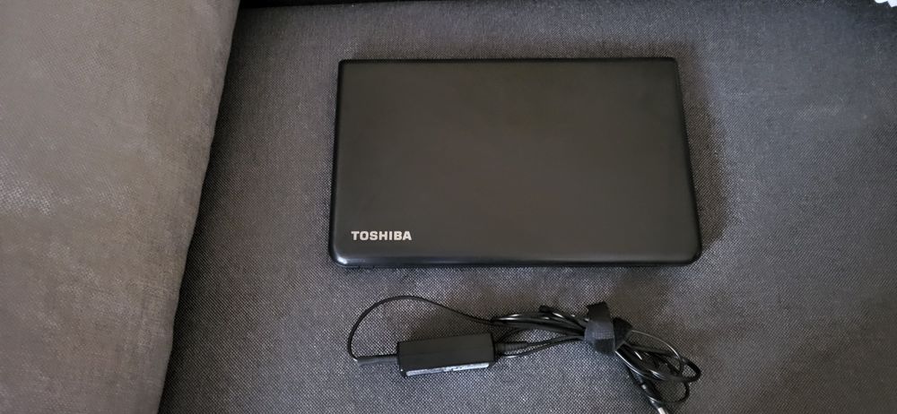 Laptop Toshiba Satellite c500