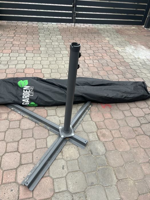 Parasol ogrodowy szary