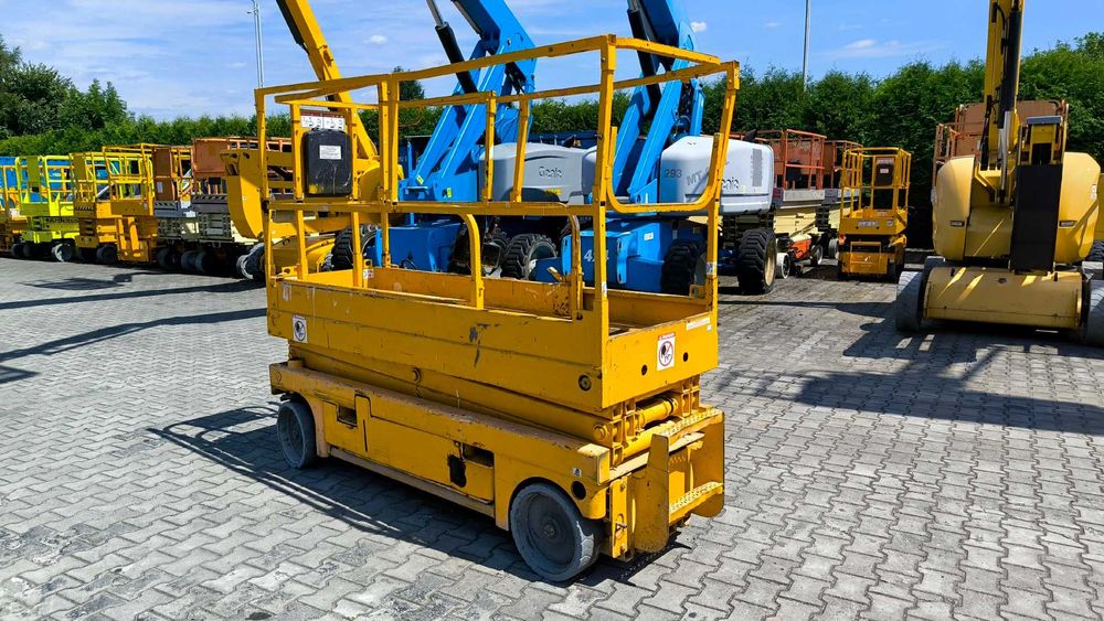 Podnośnik nożycowy zwyżka HAULOTTE Compact 8 rok 2008 cena brutto