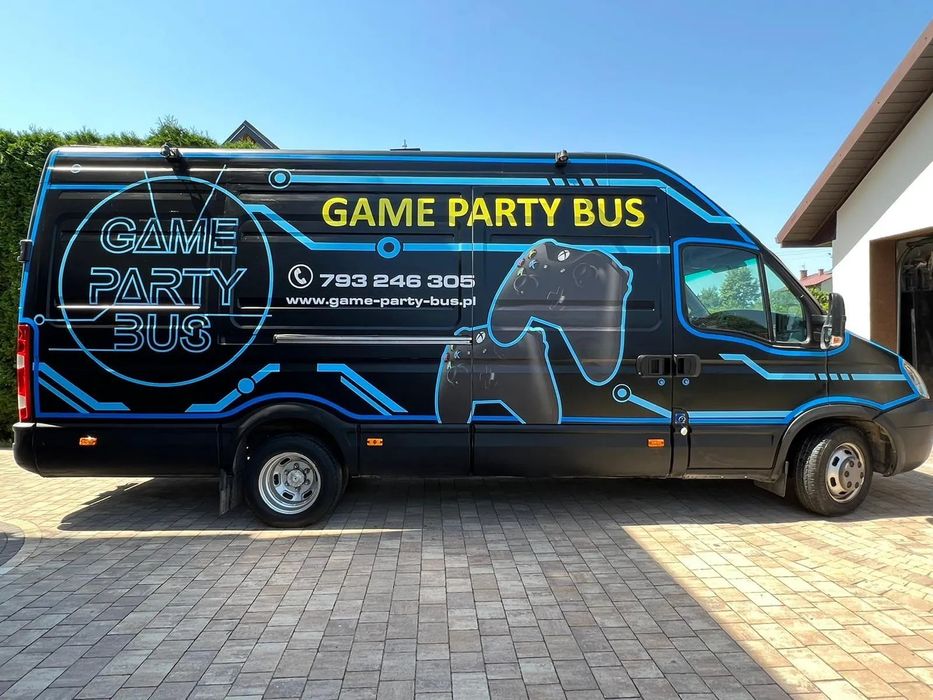 Iveco Daily Biznes na sprzedaż (sala gier), mobilne centrum rozrywki - Iveco Daily