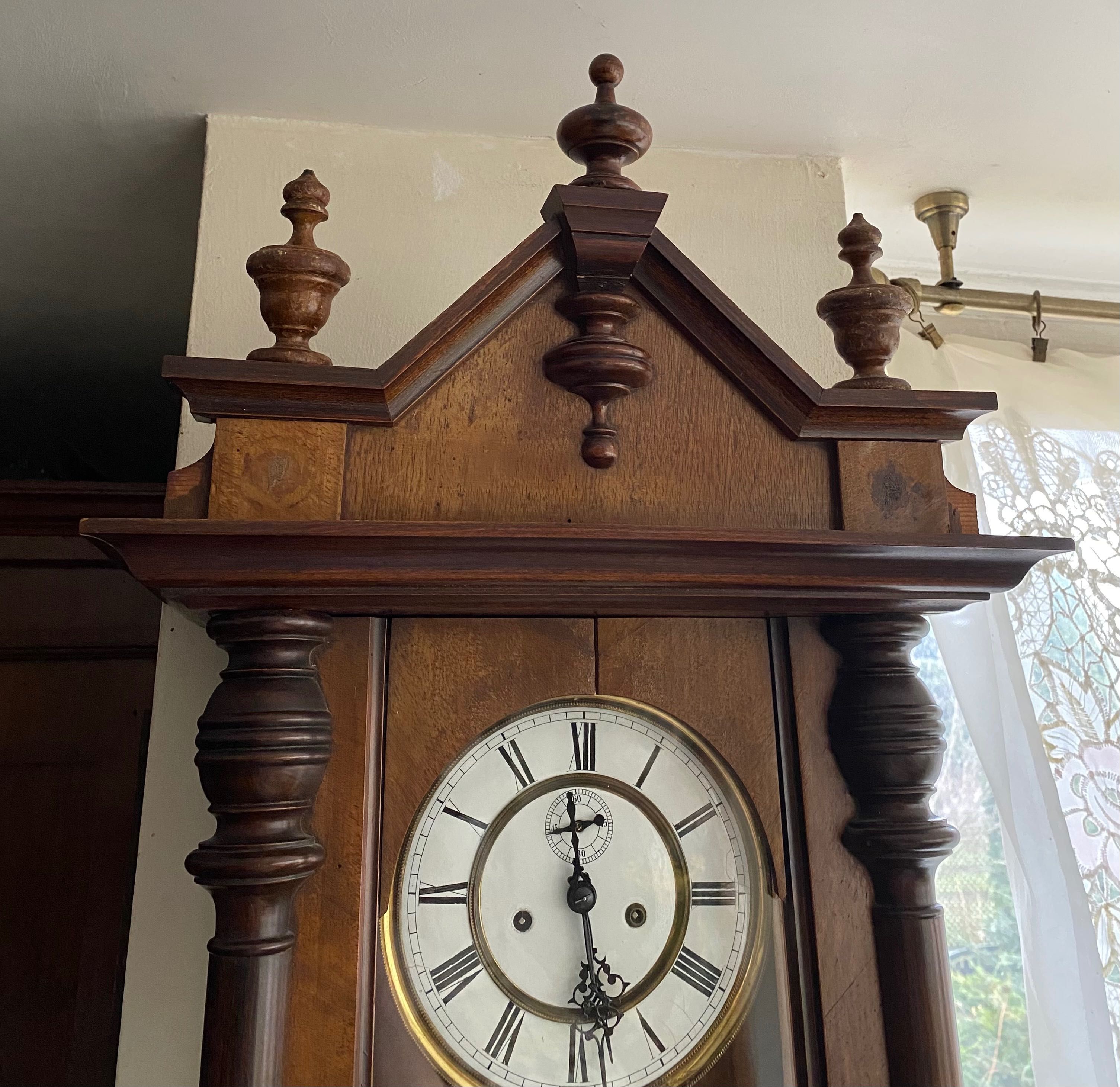 Piękny zegar wiszący na dwie wagi Thomas Haller ok. 1900 rok