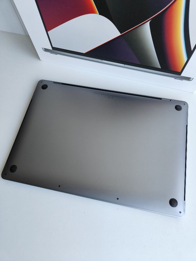 Apple MacBook Pro 16" 2021 a2141 (i7/16/512)