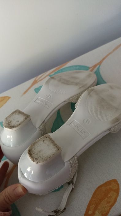 Buty ślubne 35 komunijne na niskim obcasie