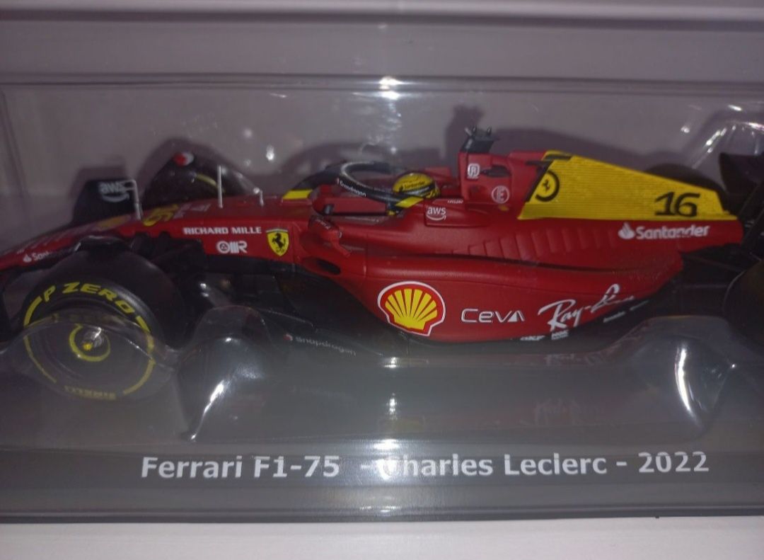 Bburago bolid F1 Ferrari F1-75, Ch. Leclerc, skala 1:24