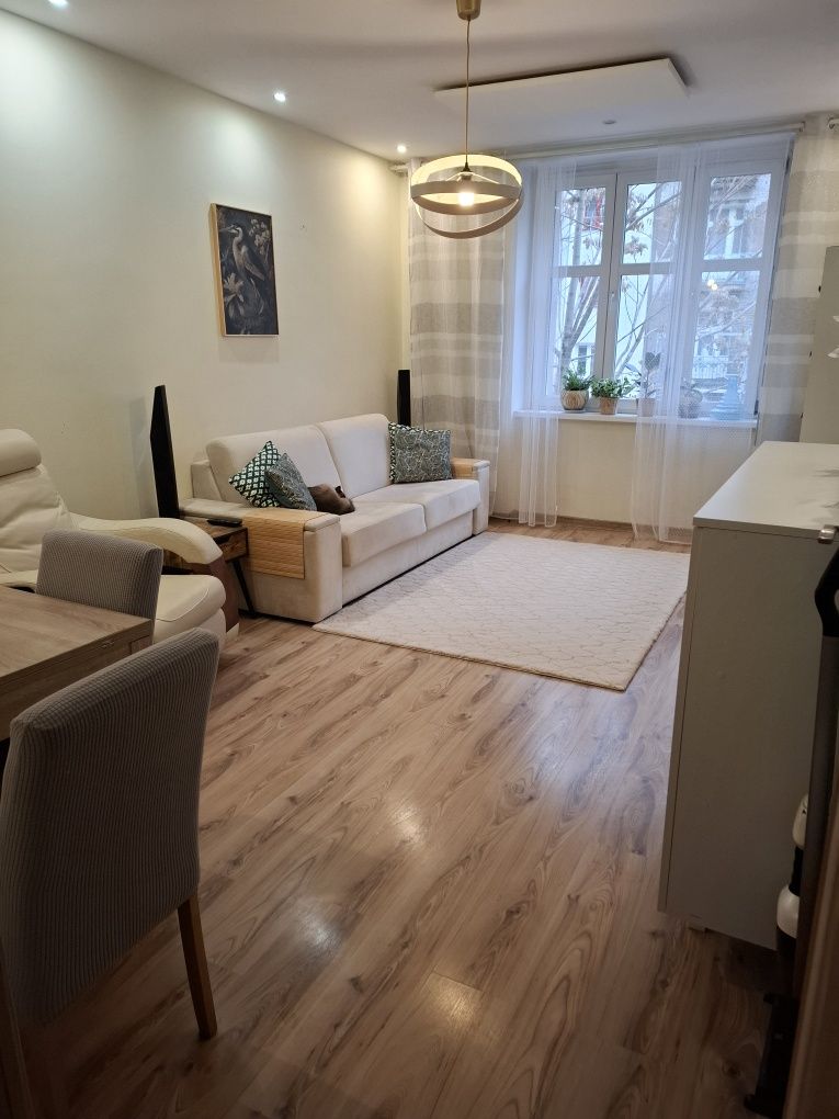 2 pokoje centrum 53m rozkładowe dwustronne jasne