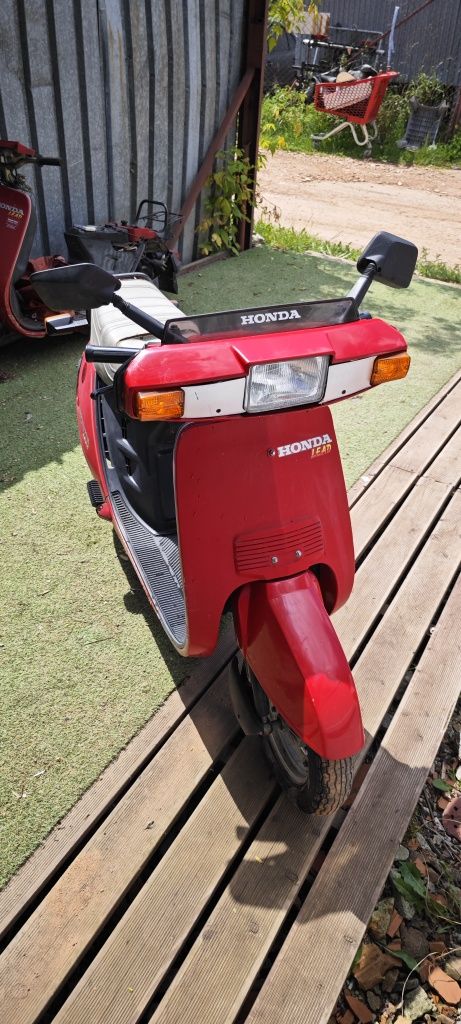 Skuter Honda HF01 Lead 80cm3 z 1983r możliwość rejestracji na 50cm3