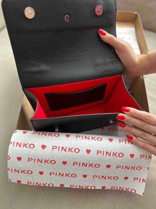 Damska torebka skorzana na ramie Love Classic Icon Simply czarna