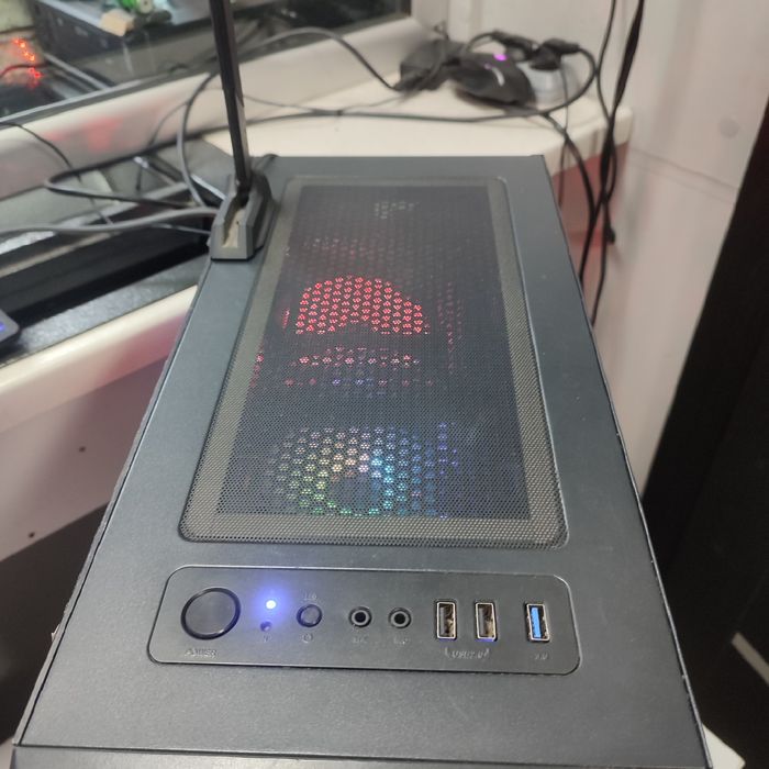 Системный блок  Intel Core i5-11600KF
RAM 32 GB
Відеока