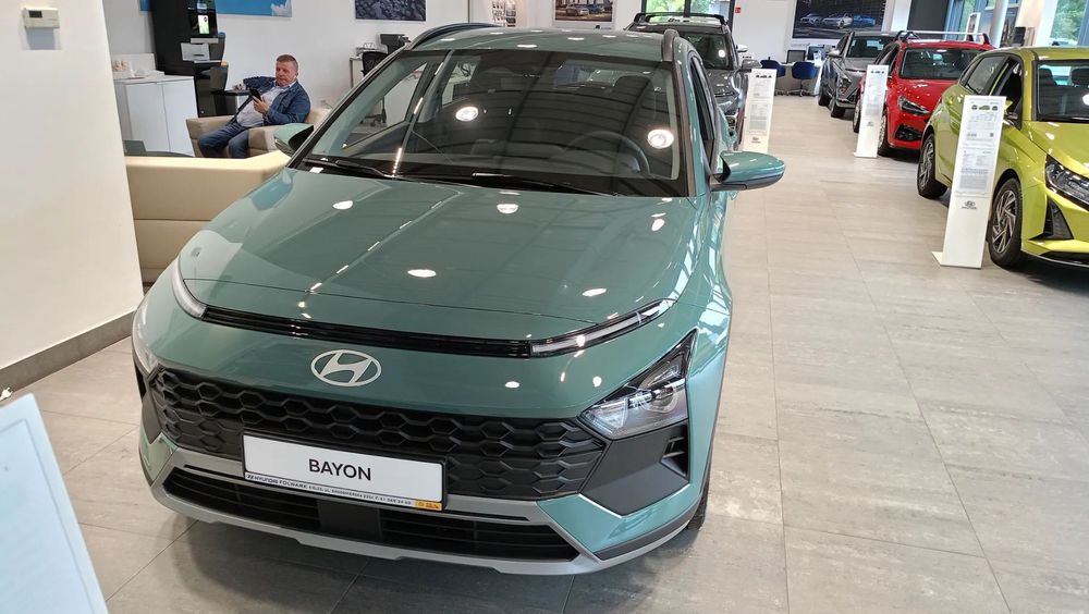 Hyundai Bayon BAYON 1.2 MPI 79KM Manualna 5-bieg. MODERN 2025 - Zielony NOWY