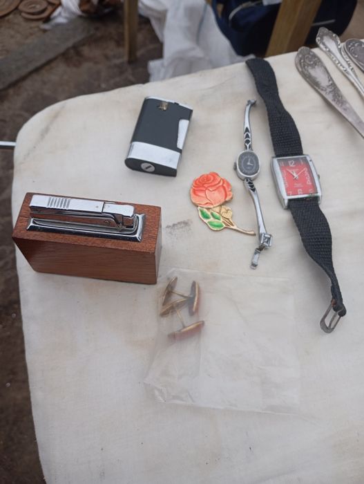 Старинная зажигалка бензиновая