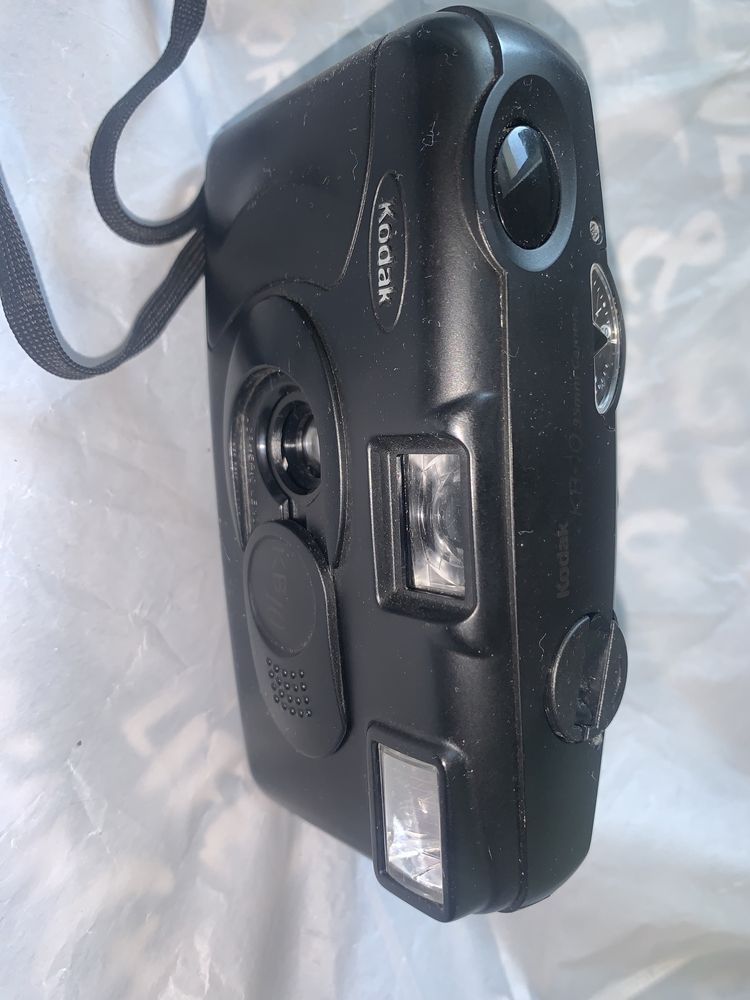 Плівковий фотоапарат KODAK KB 10, 35мм.