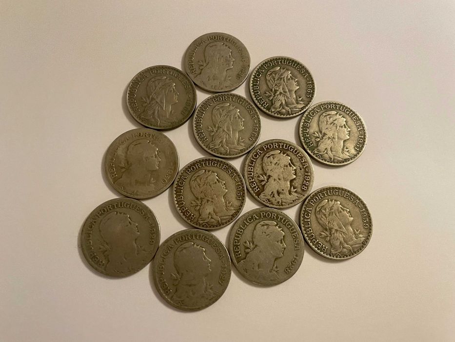Moedas de 1 escudo (alpaca)