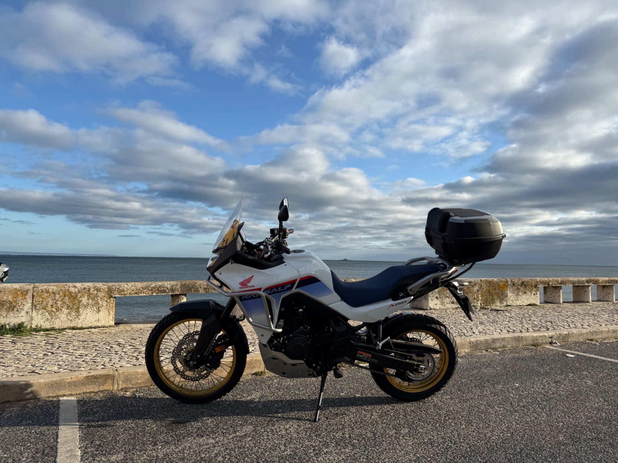 Honda Transalp 750