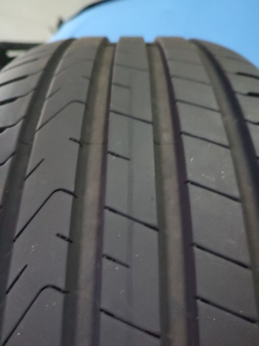 Pirelli Scorpion - 255  40 R21