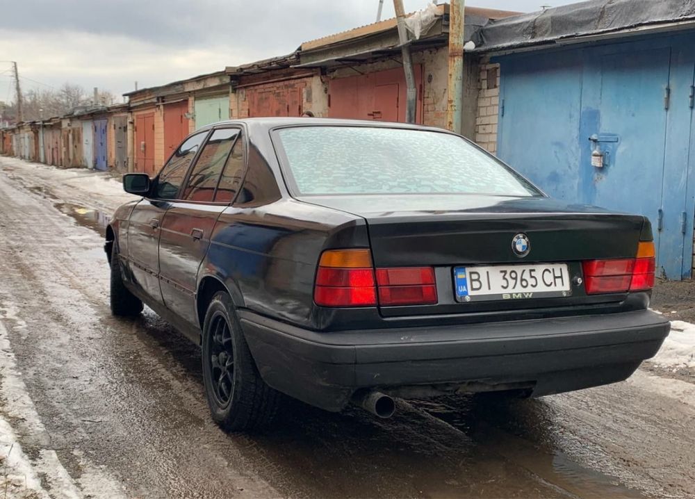 Продам bmw е34 525i