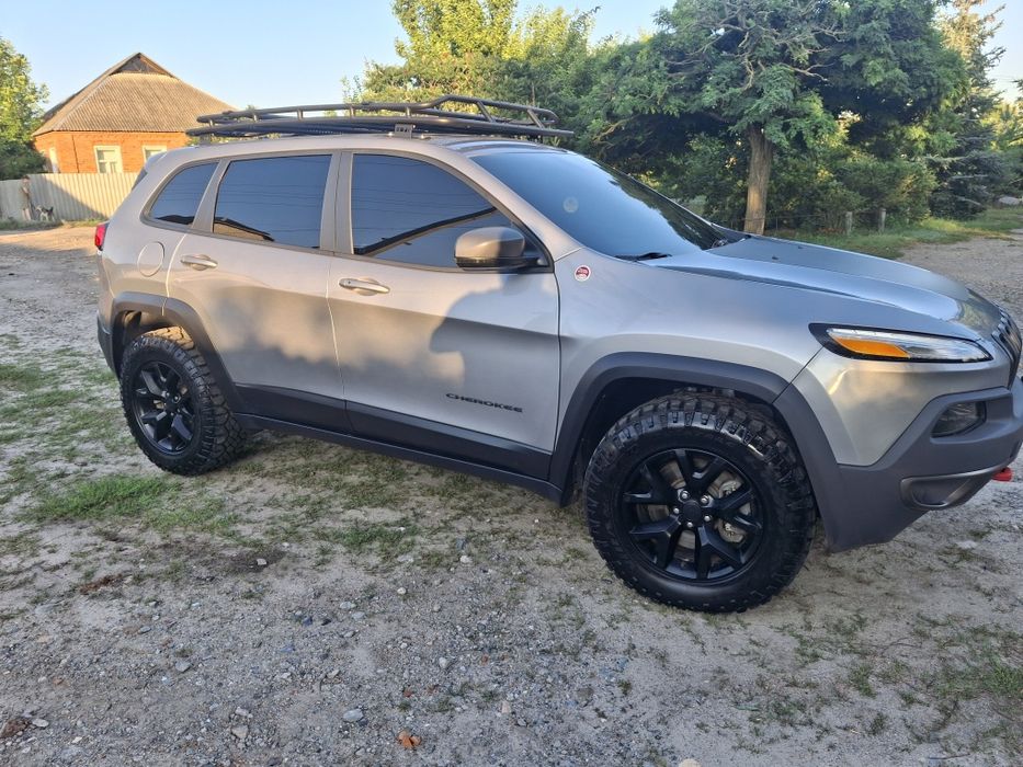 Jeep cherokee  продам