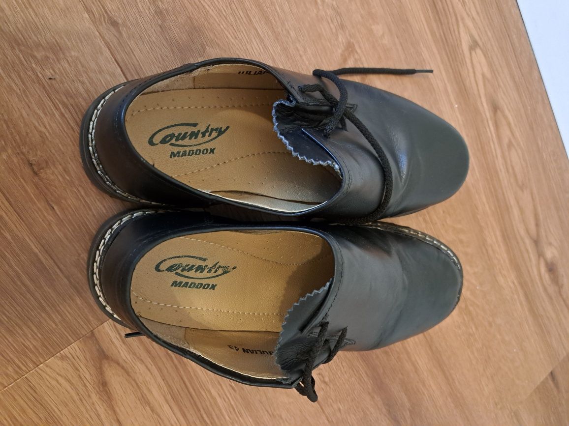 Sapatos tradicionais da Baviera